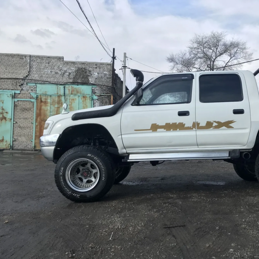 Шноркель Toyota Hilux 167/Surf 185 1KZ-TE/5L левый*